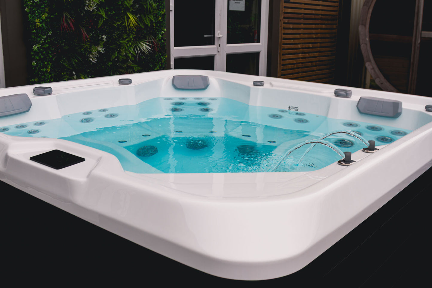 EQ570 Pro Advanced Hydrotherapy System - Hot Tub