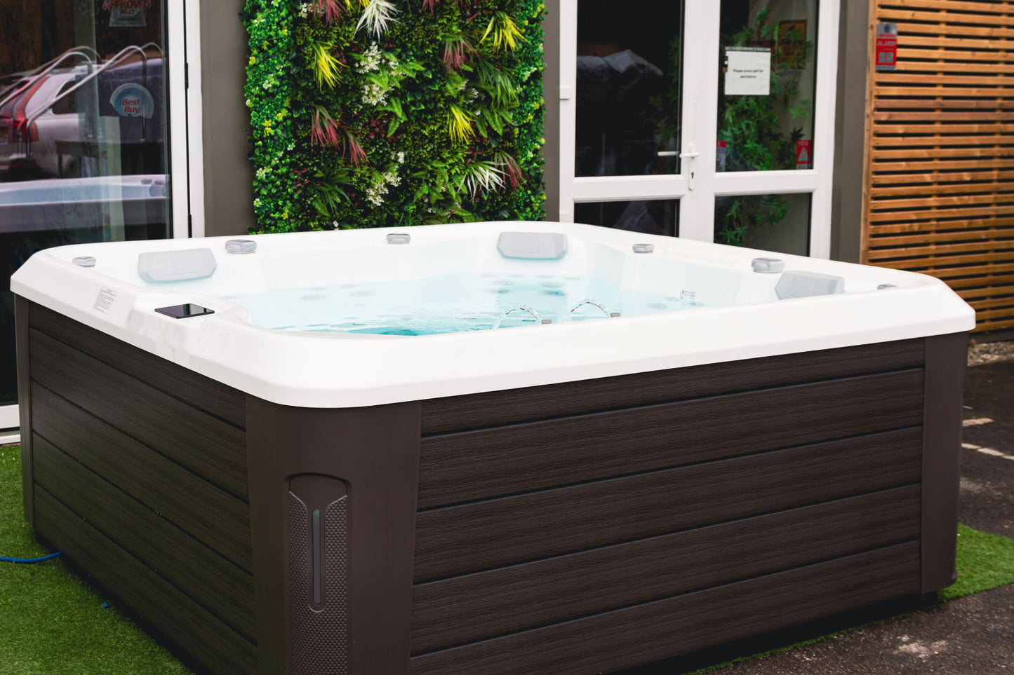 EQ570 Pro Advanced Hydrotherapy System - Hot Tub
