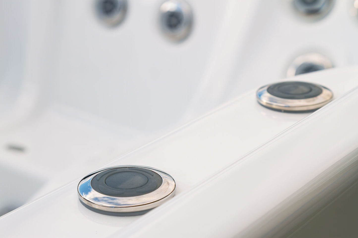 EQ570 Pro Advanced Hydrotherapy System - Hot Tub